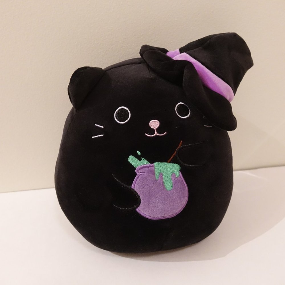 Rare 8" Black Cat Halloween Squishmallow with witches hat and brew BNWOT